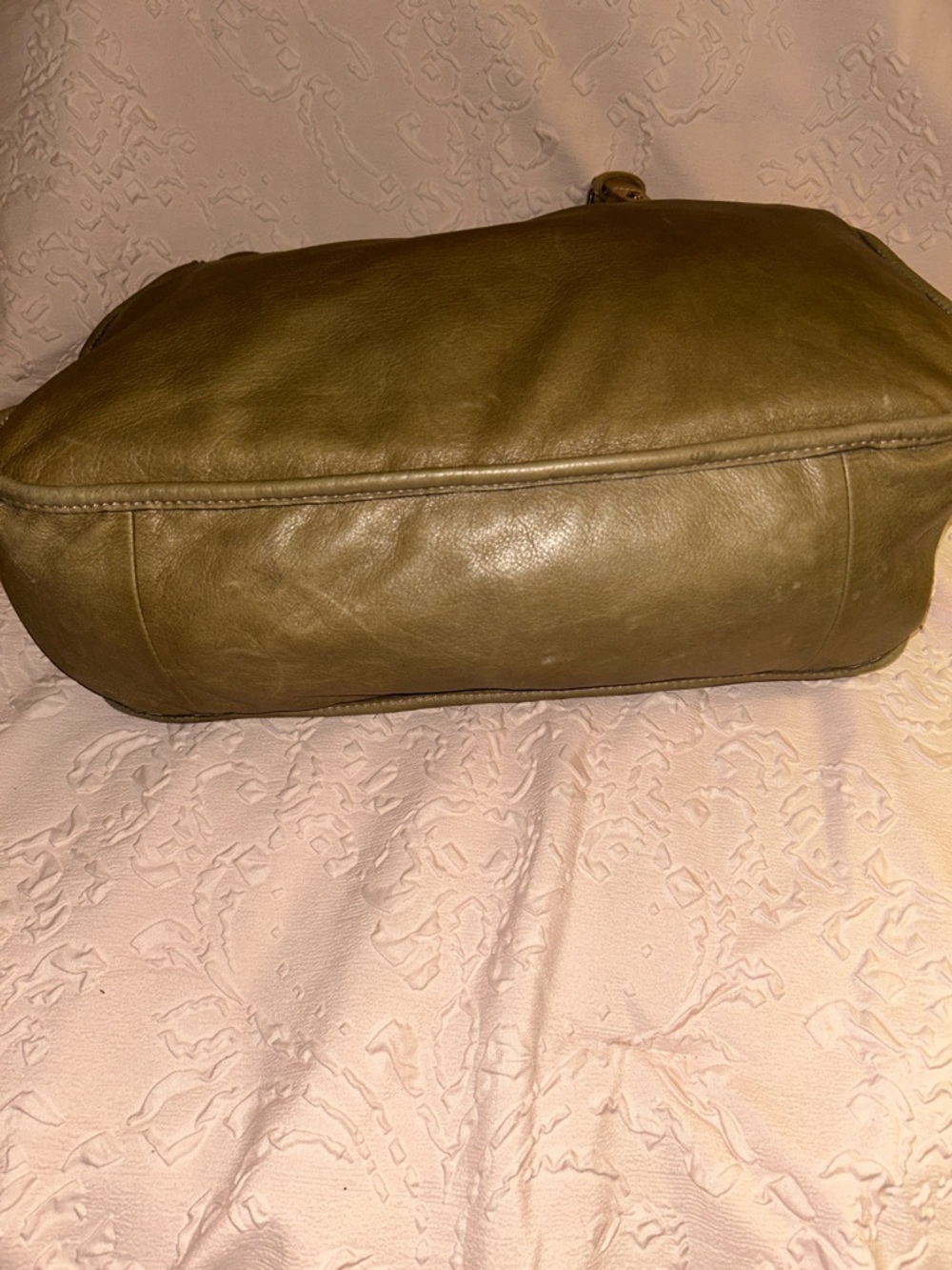Longchamp Balzane Roots Olive Green Leather Shoulder Bag with Tan Handles - Picture 5 of 12